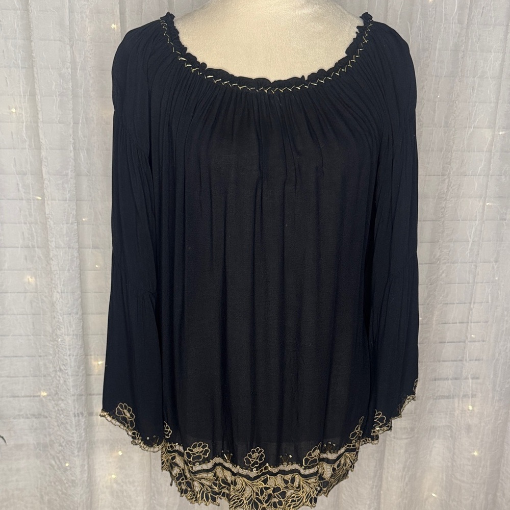 Krista Lee Black and Gold Women's Blouse